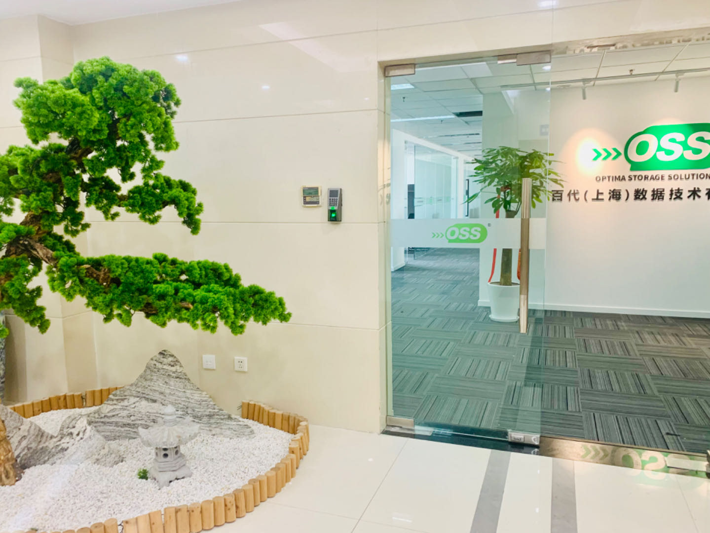 1692597821537465.jpg 1692597821537465.jpg